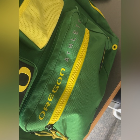 2022 - Oregon Player Backpack 🎒 - Picture 2 of 4